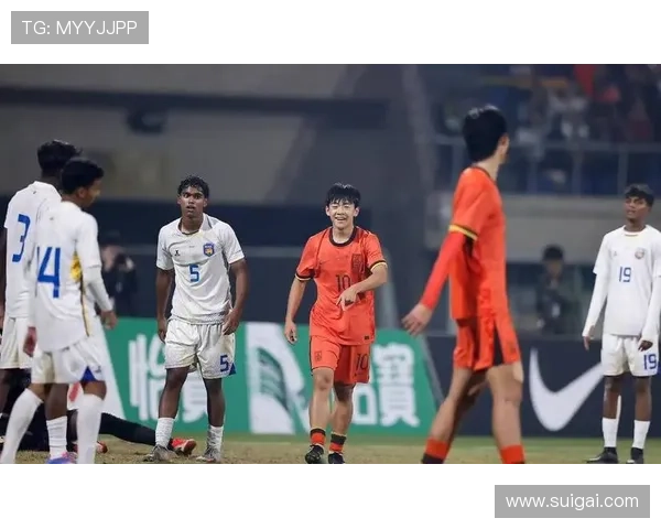 英博与玉昆23脚打门9次射正 创中超纪录